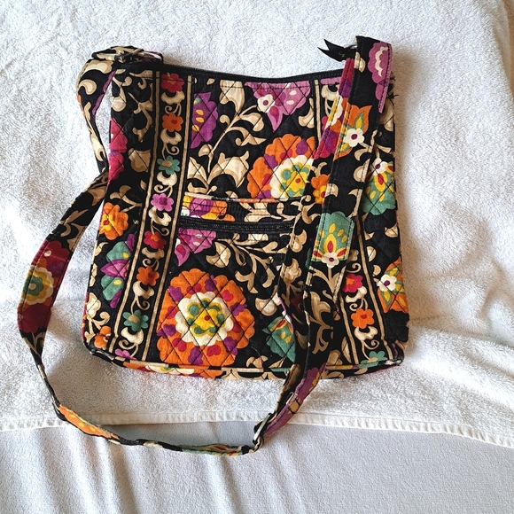 Vera Bradley Handbags - Vera Bradley Holiday Crossbody Bag